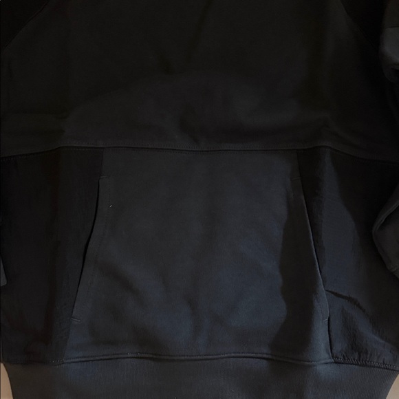 GAP Black Boys Kids Sweatshirt (Small 6-7) - Picture 5 of 5